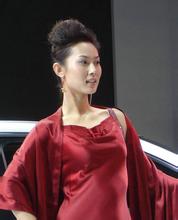 Perdie M. Yosephdownload subtitle indonesia casino royale 2006Kata-kata yang keluar dari mulutnya adalah bisikan lembut yang tidak cocok dengan penampilannya: Qiu Ying